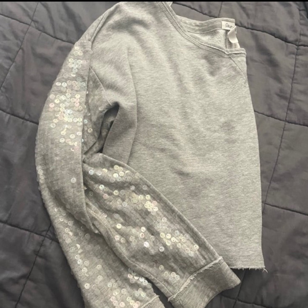 ‧₊˚✮ ༉ Chic Aéropostale Sequin Sleeved Gray Crop Top Sweatshirt